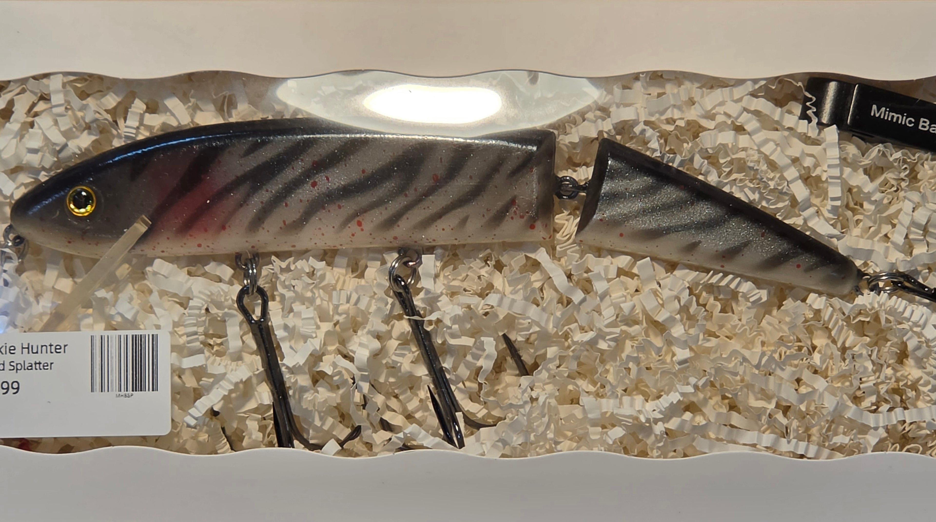 Muskie Hunter 8" Blood Splatter