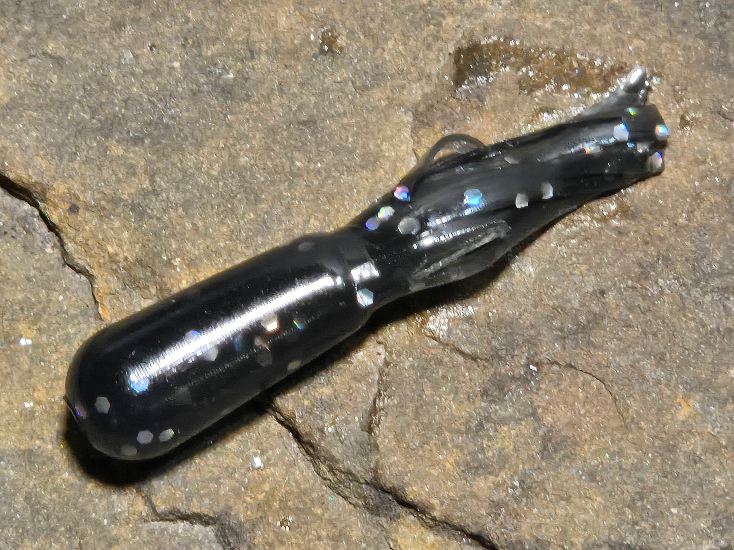 Mimic E-Tube Black Hologram 048SH